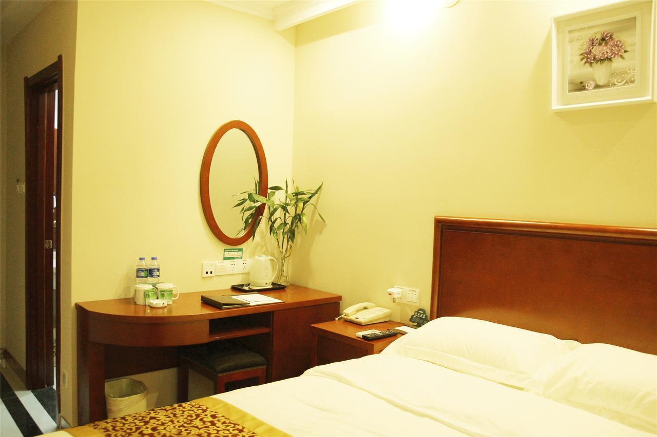 Greentree Inn Shanxi Xi'An North Gate Railway Station Express Hotel Exteriör bild